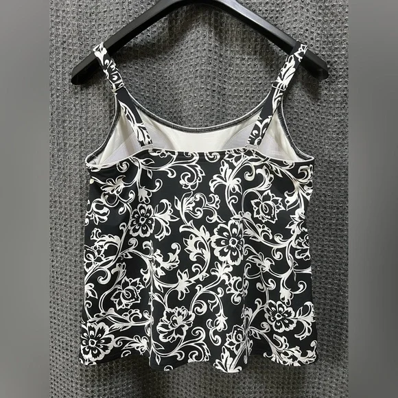 Lands End Tankini Top Molded Cups Tummy Control Floral Black White 14 - Picture 2 of 7